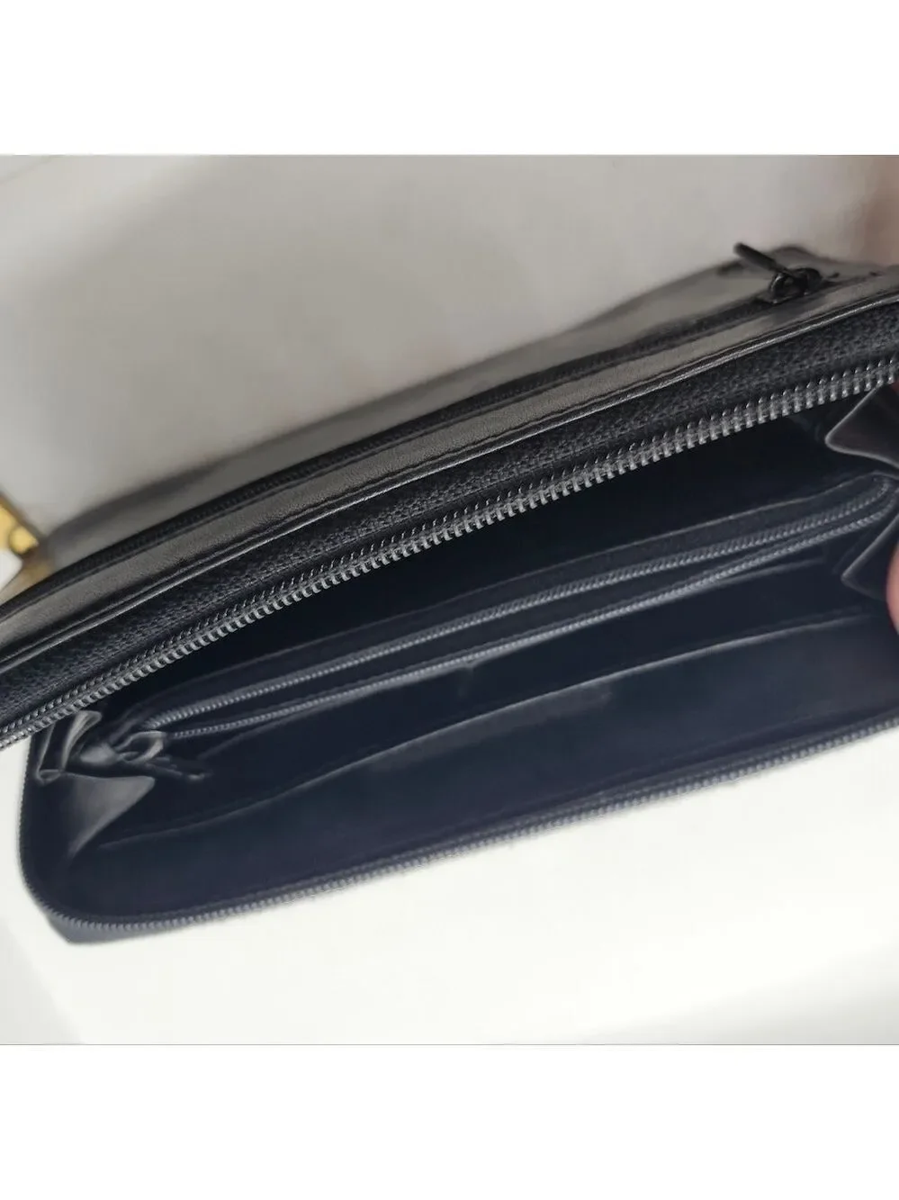 American by Sharif Zip Black‎ Leather Wallet Wristlet So Soft